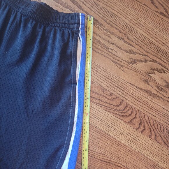 Nike Basketball Shorts - Picture 8 of 8